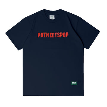 POT MEETS POP - LOGO TYPE TEE NAVY RED